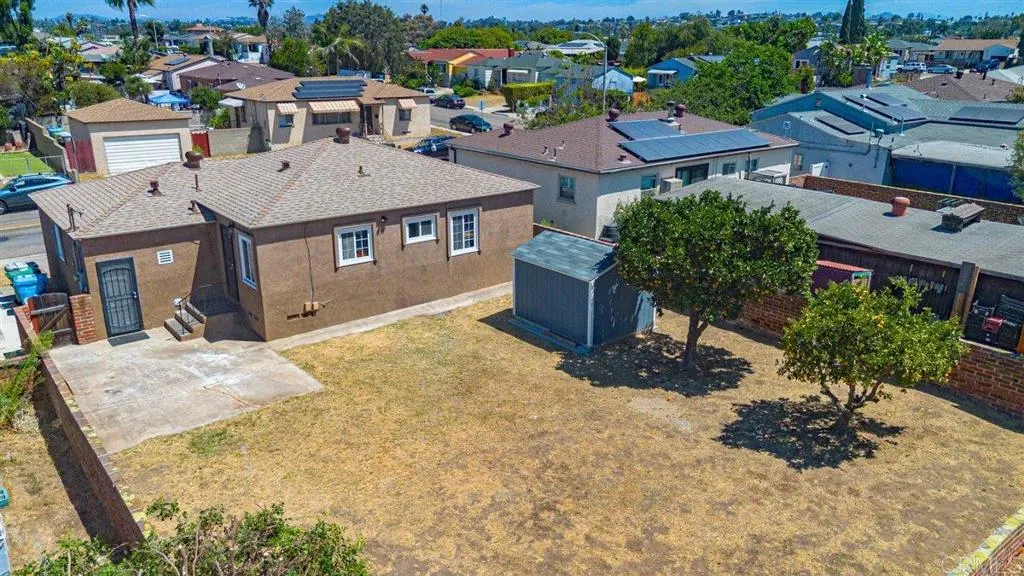 https://cdn.realtyfeed.com/cdn/127/306798299/c03c8a8920e7f8755f3bdd535fef2f2e.webp