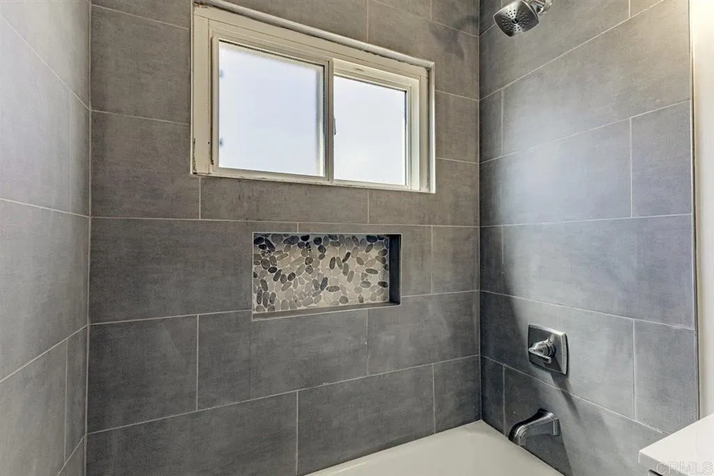 https://cdn.realtyfeed.com/cdn/127/306798299/c7a8b68c1dafc07ebda19217661ebc4d.webp