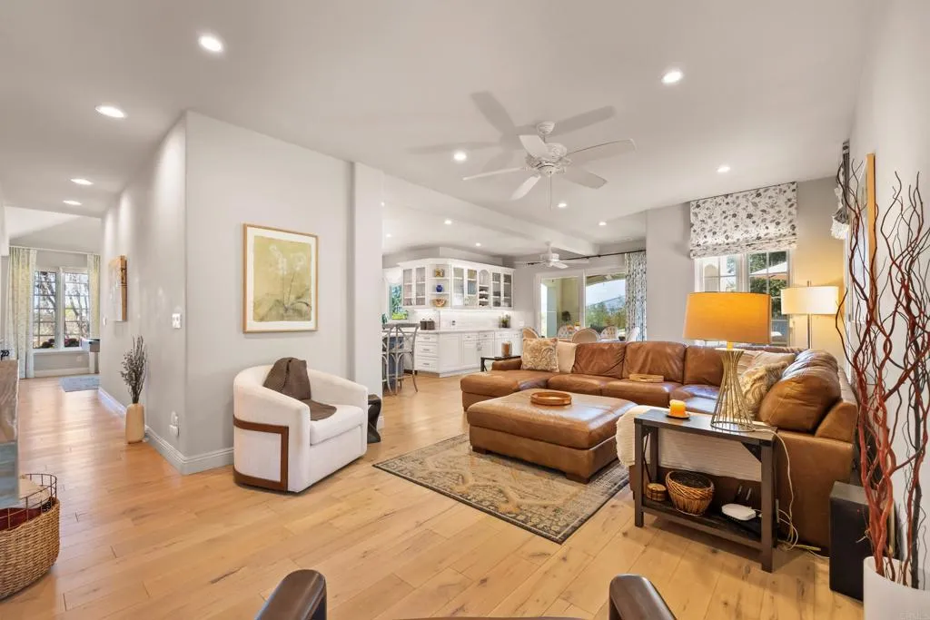 https://cdn.realtyfeed.com/cdn/127/306798307/3501dfd2f2ea5f3d38ff3403d04616fe.webp