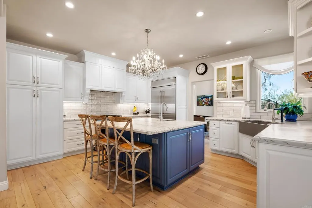 https://cdn.realtyfeed.com/cdn/127/306798307/8a5ea25ee09d5c7dd79ee7d8615334a0.webp