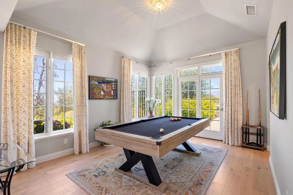 https://cdn.realtyfeed.com/cdn/127/306798307/bee4ef323cb59f1565071e00ee8b23c8.webp