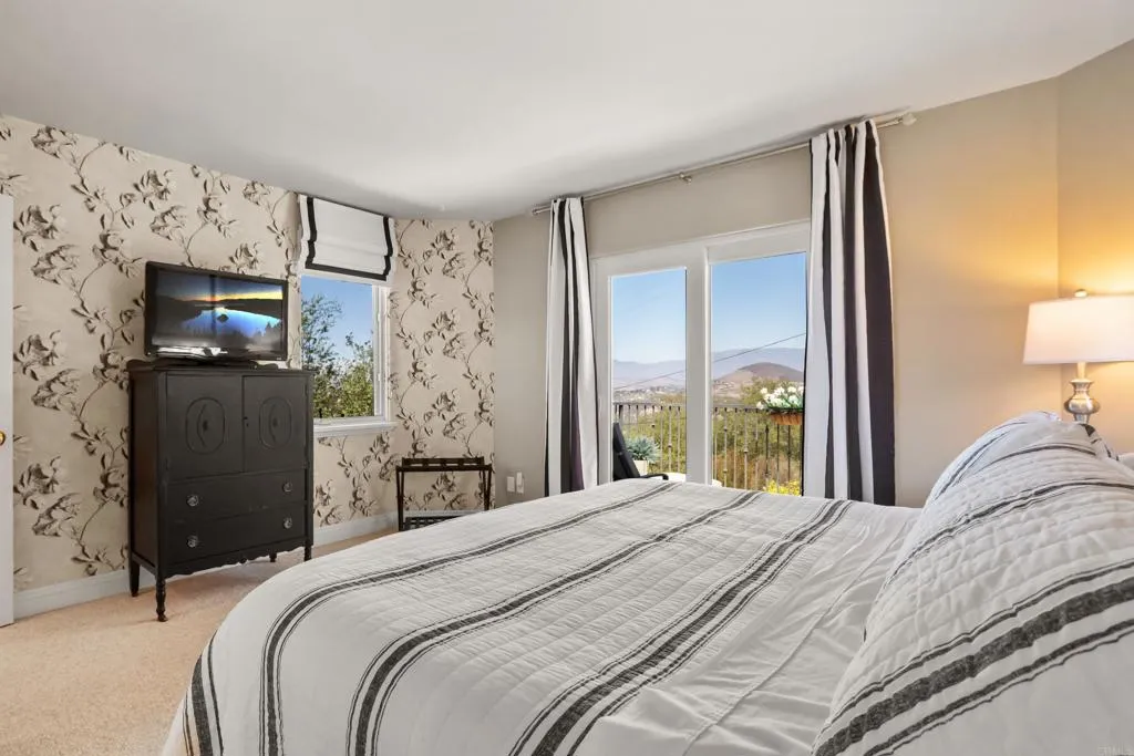 https://cdn.realtyfeed.com/cdn/127/306798307/c98c1521c5e10e8fb2c65f799ff9e719.webp