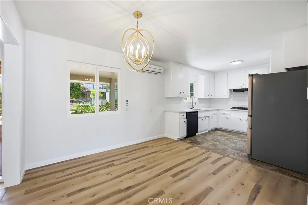 https://cdn.realtyfeed.com/cdn/127/306798331/60f23410c970f5629935e26894ee916a.webp