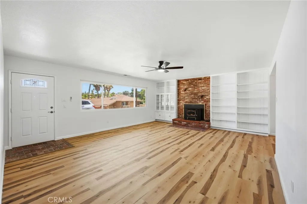 https://cdn.realtyfeed.com/cdn/127/306798331/697dcb36acc69b566d193e6d7fe13bc3.webp