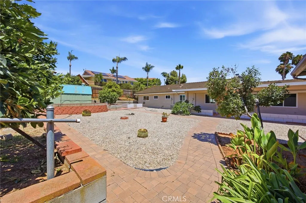 https://cdn.realtyfeed.com/cdn/127/306798331/795443cd1640d20d78af5be0186cec93.webp