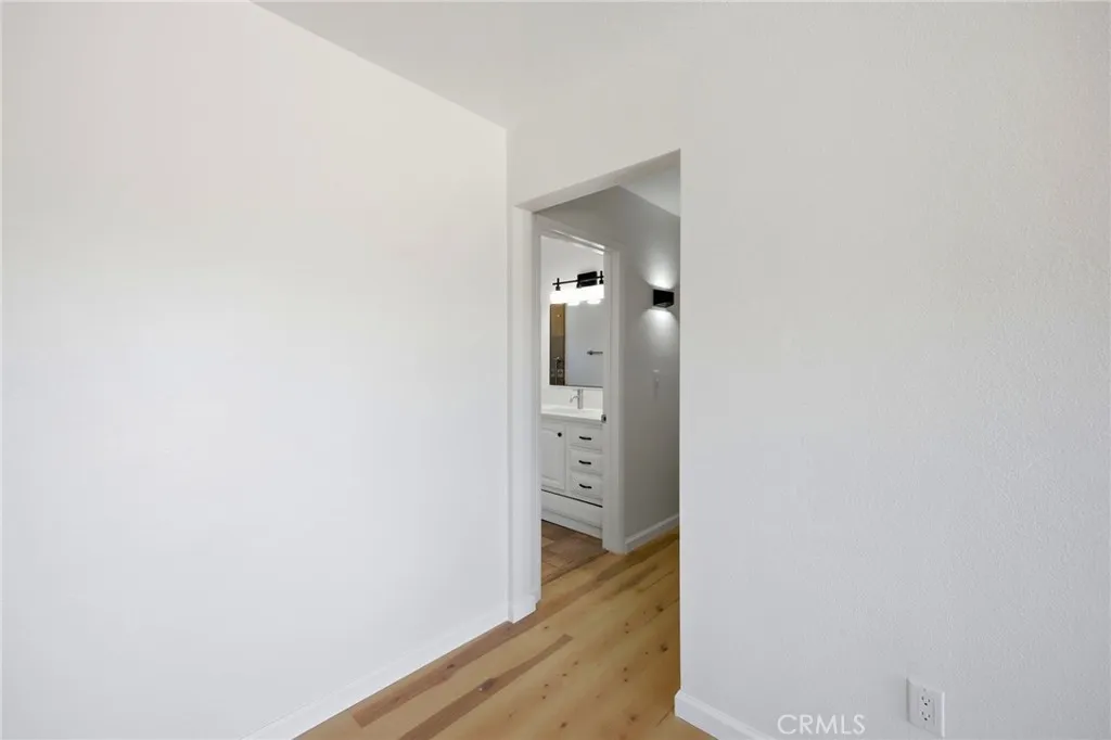 https://cdn.realtyfeed.com/cdn/127/306798331/e6223c021acb42fdee0ff95908eab975.webp