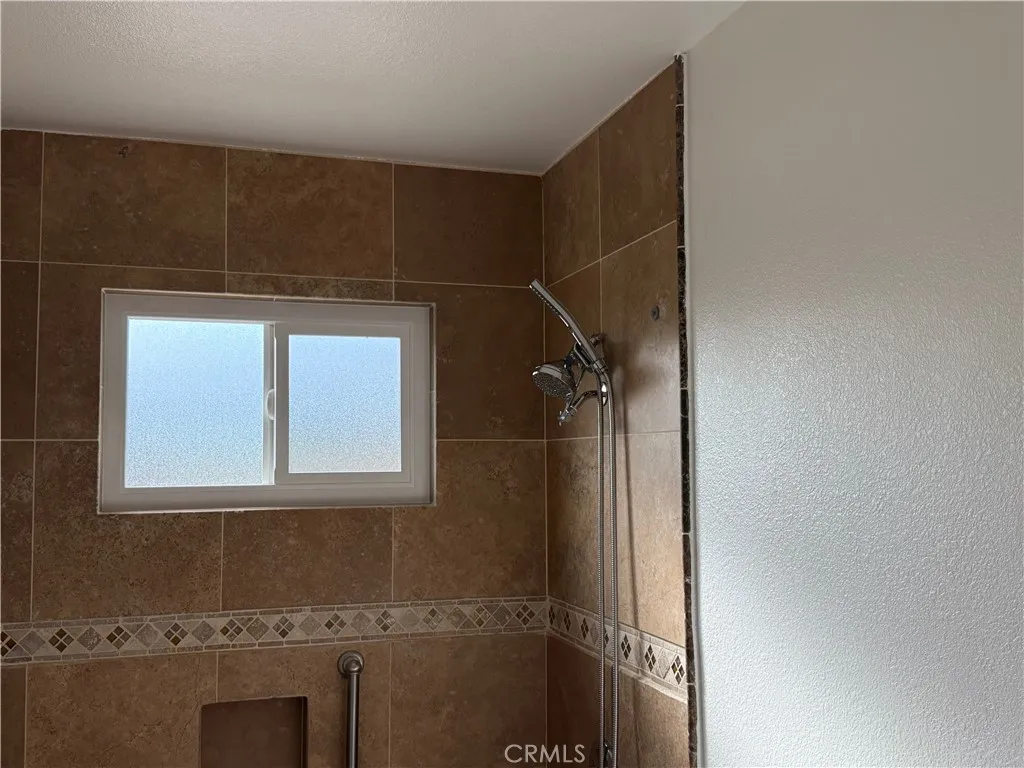 https://cdn.realtyfeed.com/cdn/127/306798331/ec83ac467fb440795b12c5412fe46ae3.webp
