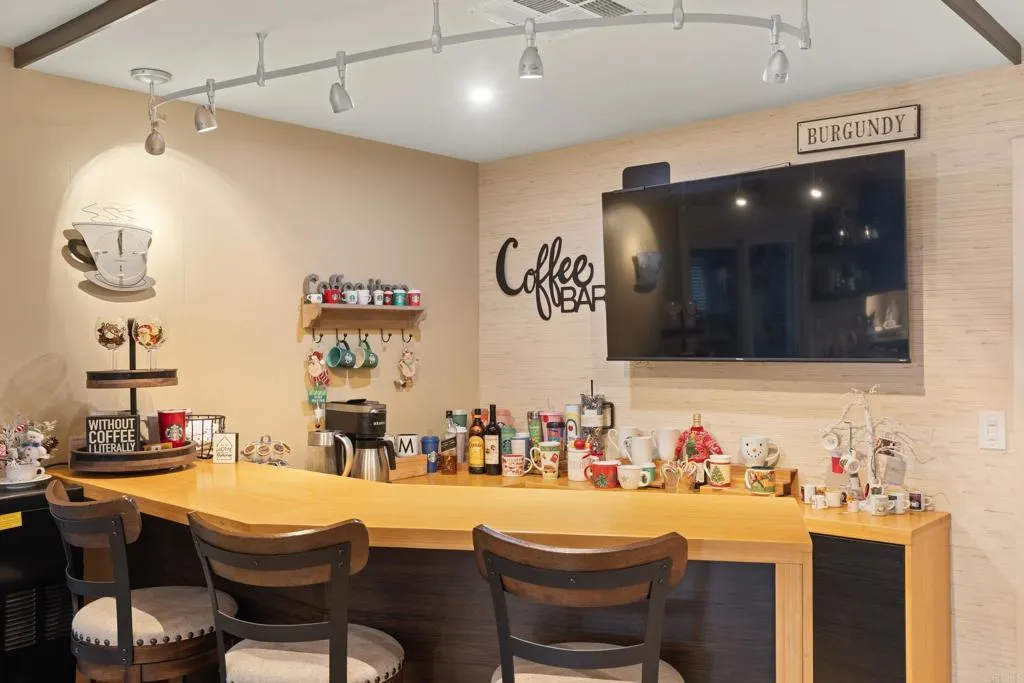 https://cdn.realtyfeed.com/cdn/127/306798358/68b0cdfa08b5f23061ca98a2d094f77d.webp