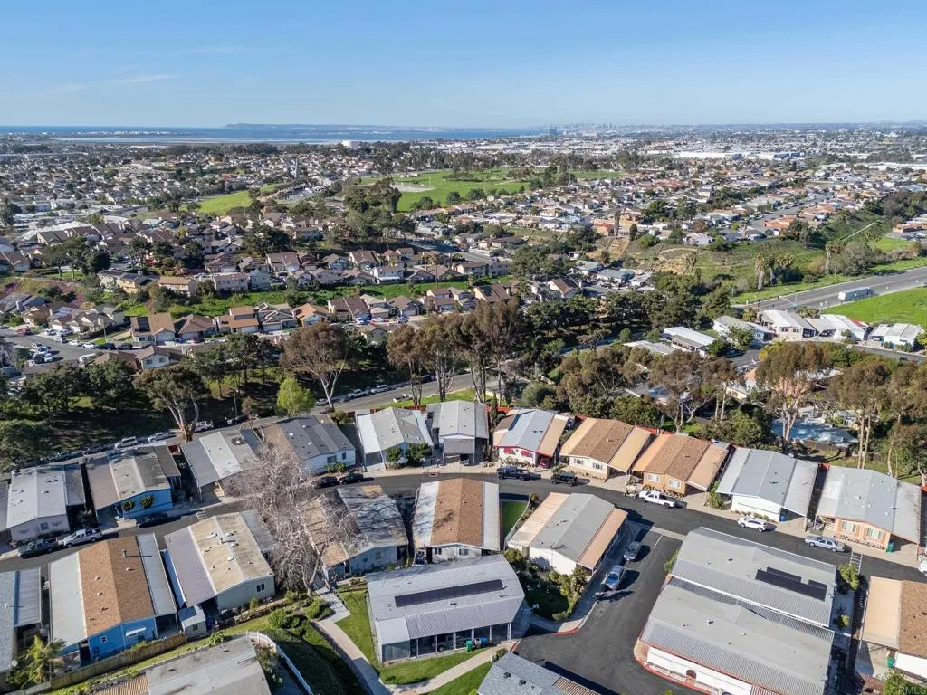 https://cdn.realtyfeed.com/cdn/127/306798358/b21624842b72e09412f445ff75d2e407.webp