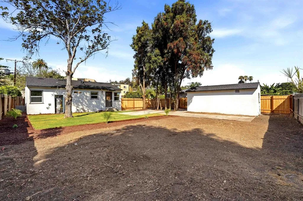 https://cdn.realtyfeed.com/cdn/127/306798384/a3f1c720221724d6ca72e54be8512771.webp