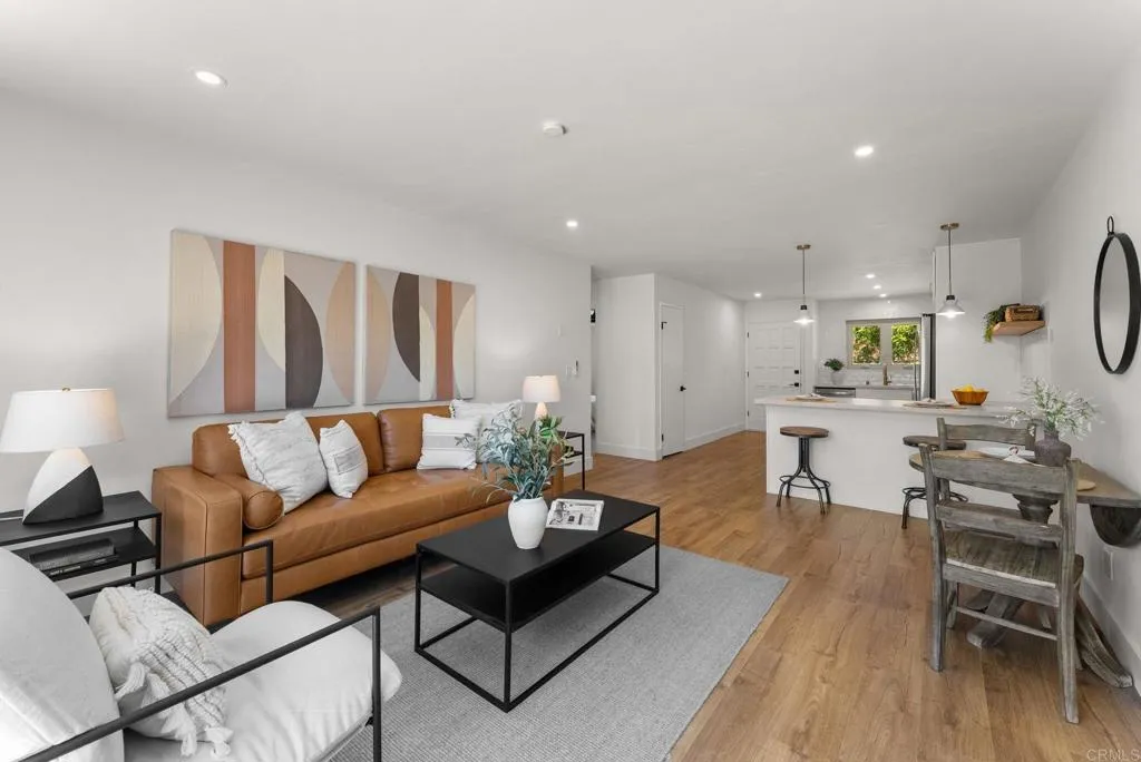 https://cdn.realtyfeed.com/cdn/127/306798391/00160e8ba68d57adae9cd4be16b4d110.webp