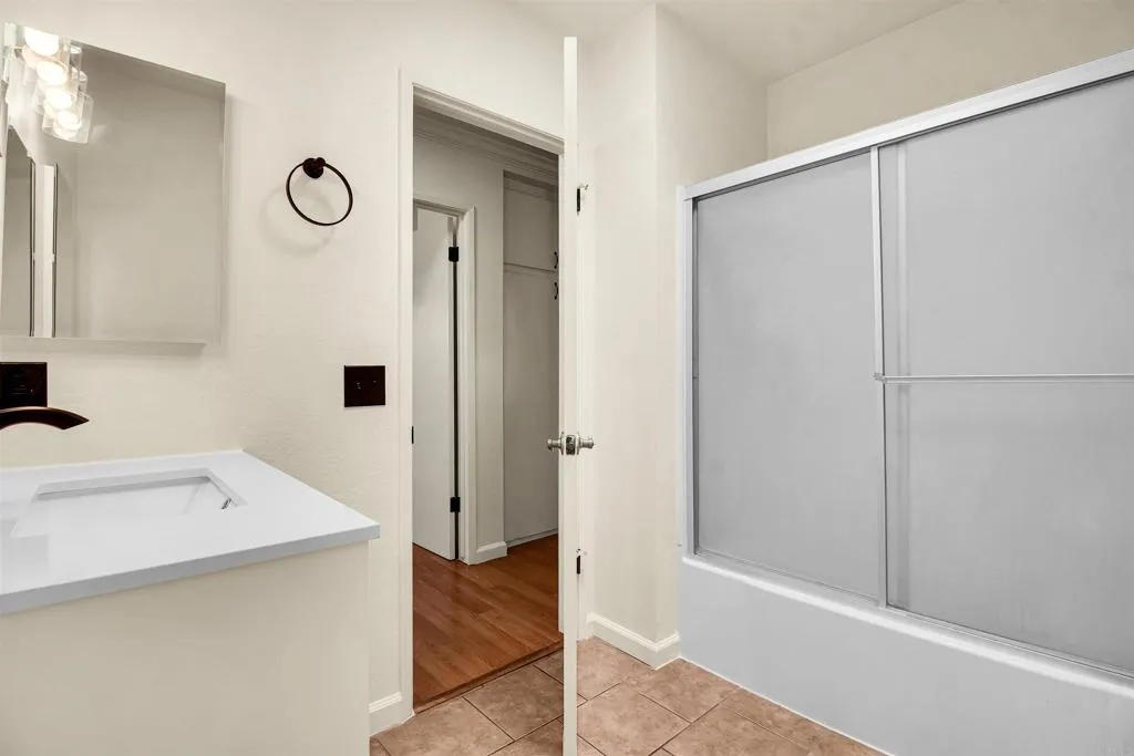 Photo #14: PTP2606384 Listing: Photo #14