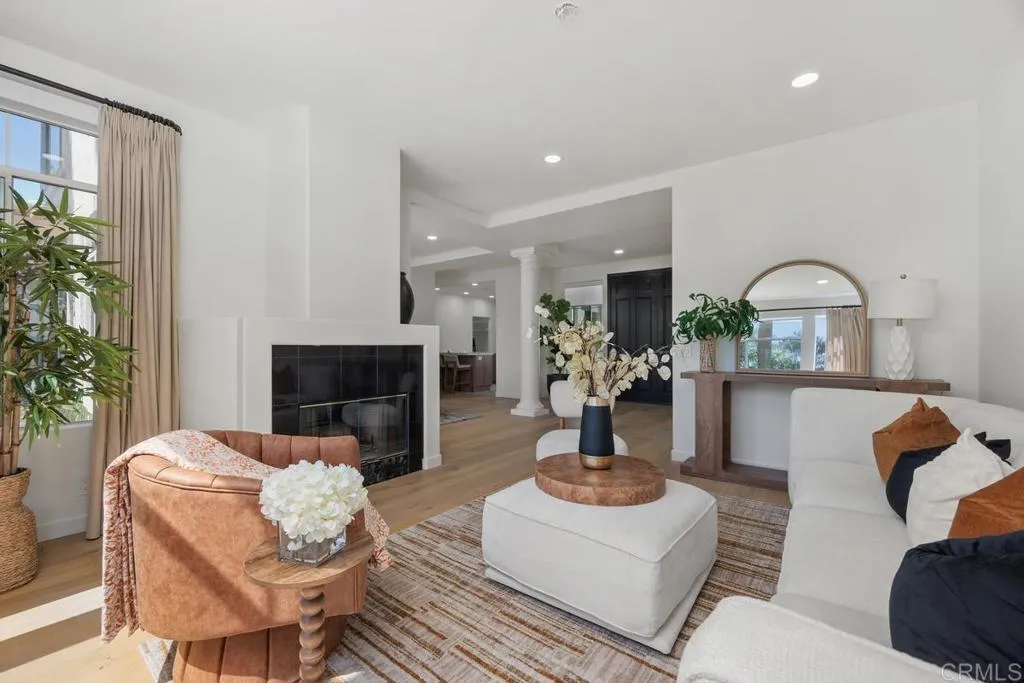 https://cdn.realtyfeed.com/cdn/127/306798482/90c1e93021eb95a10ecd3c7cfc074b83.webp