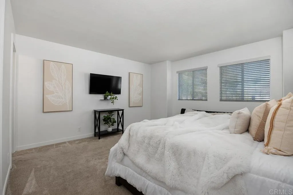https://cdn.realtyfeed.com/cdn/127/306798482/c25955251d264810b2221fbab0dd2f88.webp