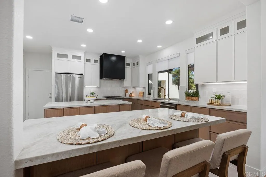 https://cdn.realtyfeed.com/cdn/127/306798482/e80f69f0de7012d9d9853a9d61153822.webp