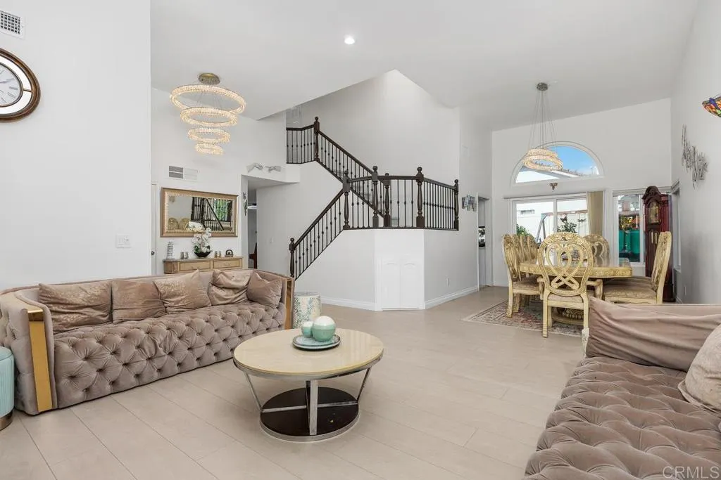 https://cdn.realtyfeed.com/cdn/127/306798566/1b1c636e9ca362bd16b5d5892fef1de4.webp