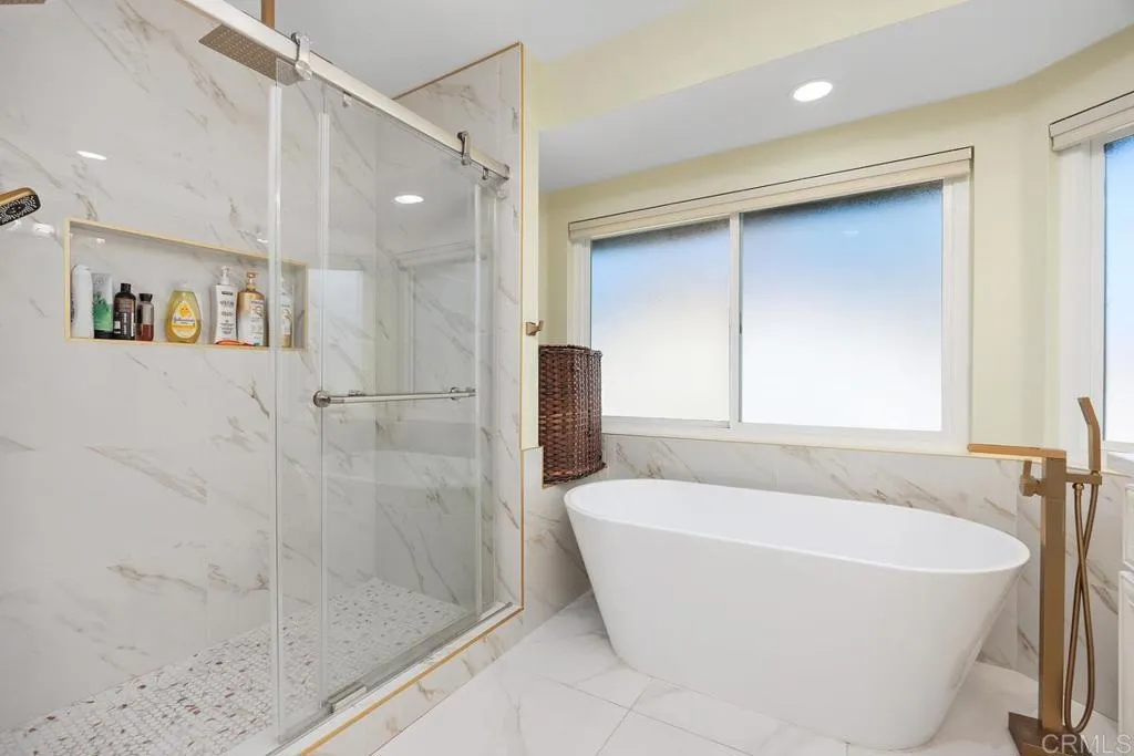 https://cdn.realtyfeed.com/cdn/127/306798566/215701c06a75bcf95b8a92e2094892f7.webp
