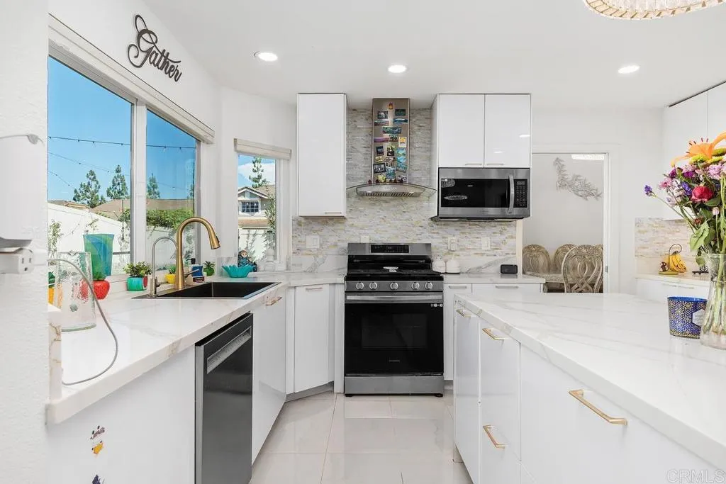 https://cdn.realtyfeed.com/cdn/127/306798566/239fb20863cbc2d32657808b8322b2cd.webp