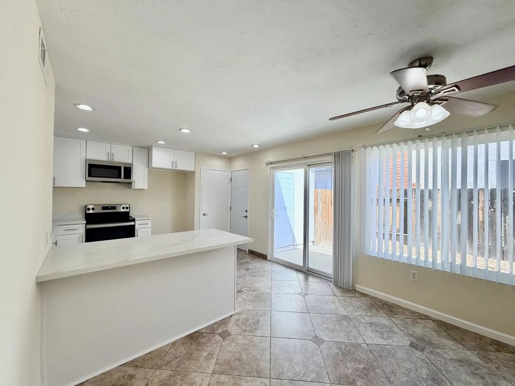 https://cdn.realtyfeed.com/cdn/127/306798649/30de80ef7dc26c550a1358879da1ff14.webp
