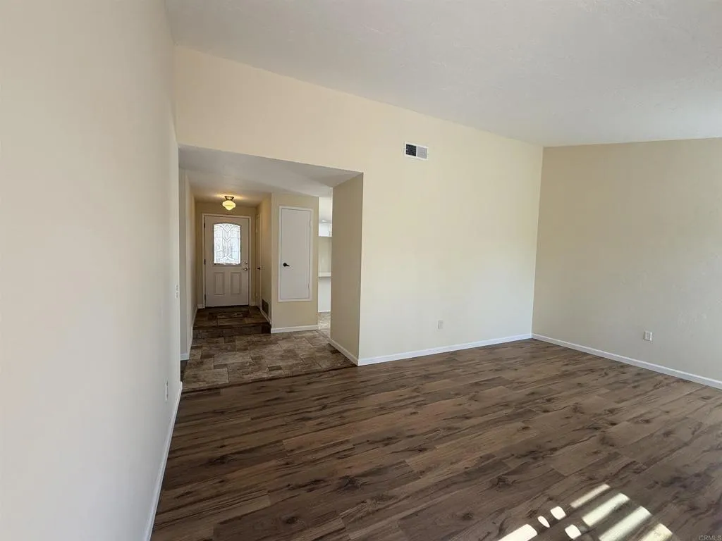 https://cdn.realtyfeed.com/cdn/127/306798649/5b588b0a585d76ec49282d017c4646be.webp