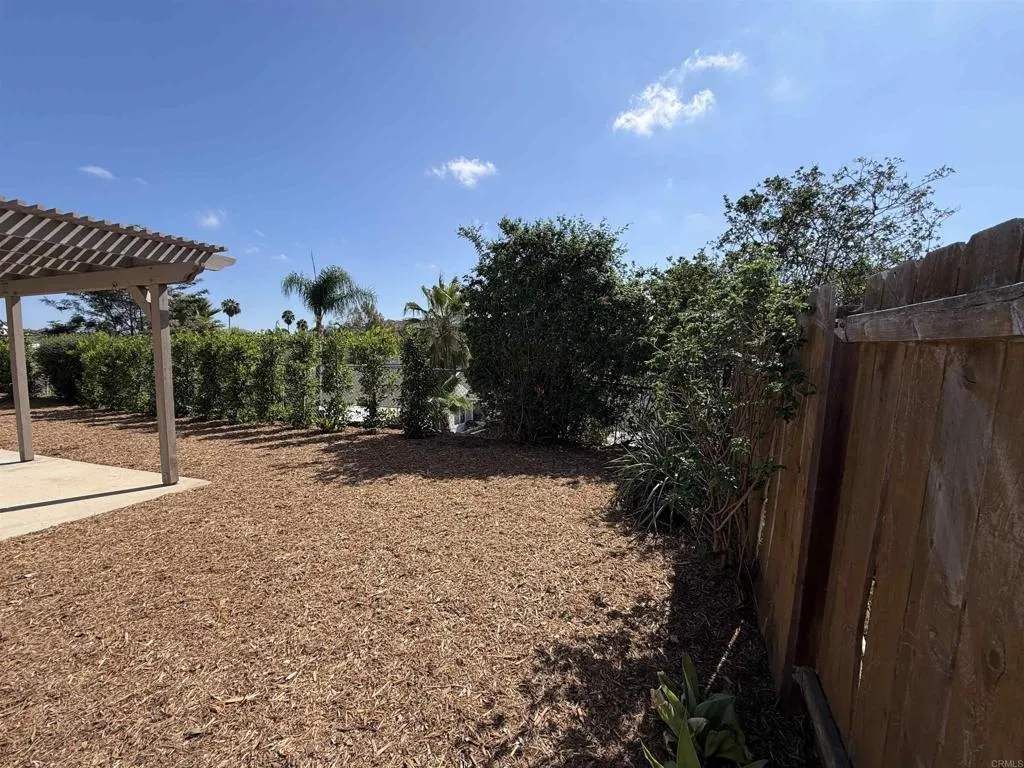 https://cdn.realtyfeed.com/cdn/127/306798649/6051eff8b23d0670ab43c3a924f65957.webp