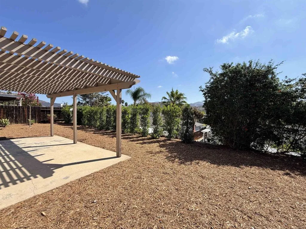 https://cdn.realtyfeed.com/cdn/127/306798649/620d8bd64f513b798b79ec5610a9522a.webp