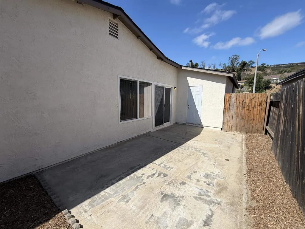 https://cdn.realtyfeed.com/cdn/127/306798649/661aa2db3159b73b59160e3be45a67ac.webp