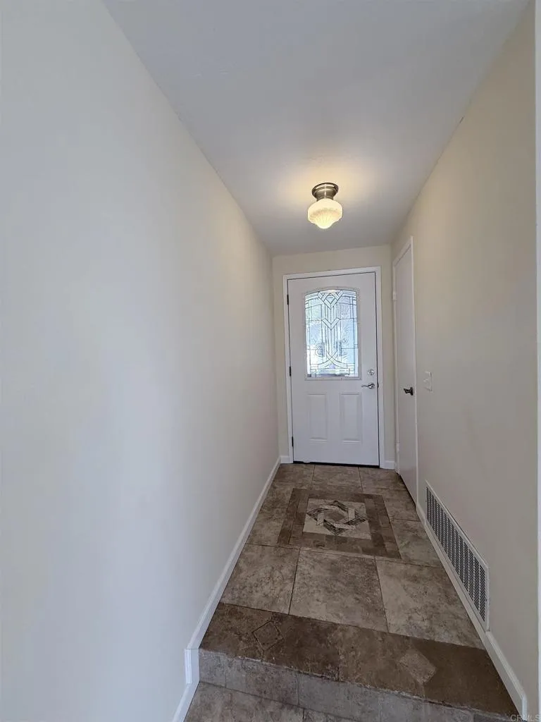 13849 Olive Park, Poway, CA 92064 - Photo 5 of 33, Poway, CA