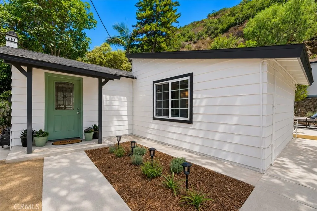 1535 Arroyo Dr
