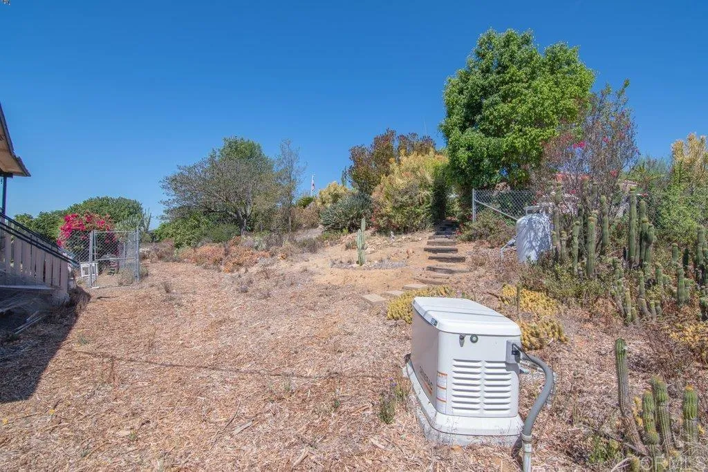 https://cdn.realtyfeed.com/cdn/127/306798658/06cc1a5f8b9b57a92f1253b18c9a287d.webp