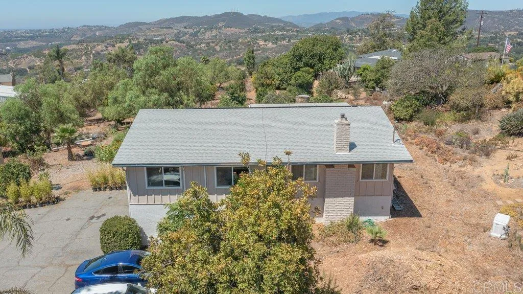 https://cdn.realtyfeed.com/cdn/127/306798658/6e8c4aec214d5aea2ccb8edcea937d18.webp