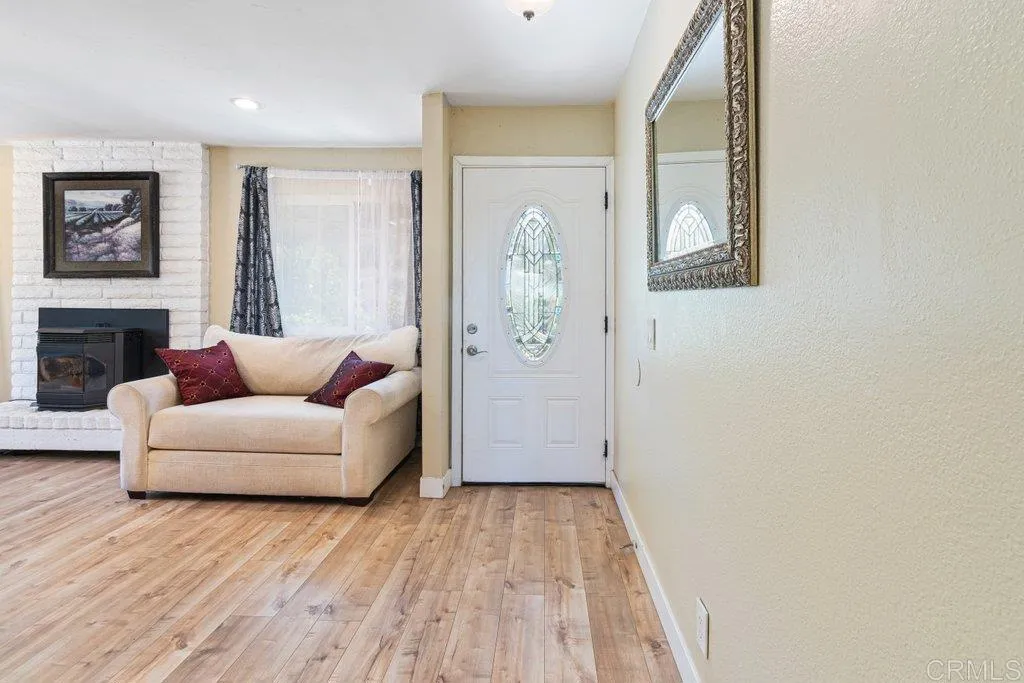 https://cdn.realtyfeed.com/cdn/127/306798658/aceab4a0a0a9d1c9b913bb4b6d933b64.webp