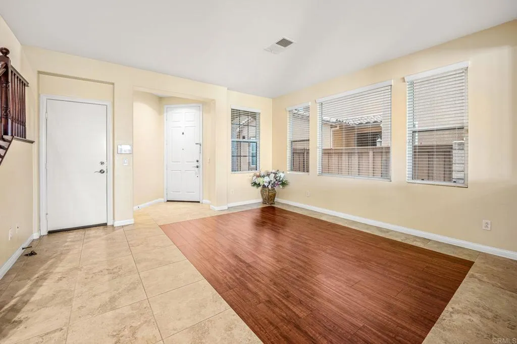 https://cdn.realtyfeed.com/cdn/127/306798738/551769b717819da855bd2ed325f9b8c5.webp
