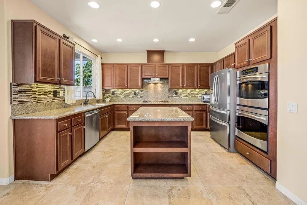 https://cdn.realtyfeed.com/cdn/127/306798738/78e417e2ca331fbd4cee902ba6c17f57.webp