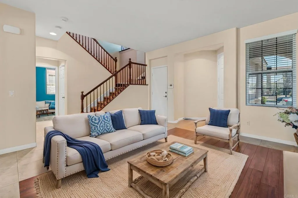 https://cdn.realtyfeed.com/cdn/127/306798738/dba0f665b084580021219d23f906e66d.webp