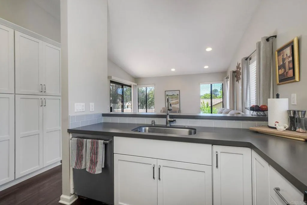 https://cdn.realtyfeed.com/cdn/127/306798740/50df124cd83306f9e7e534c9e20b32b9.webp