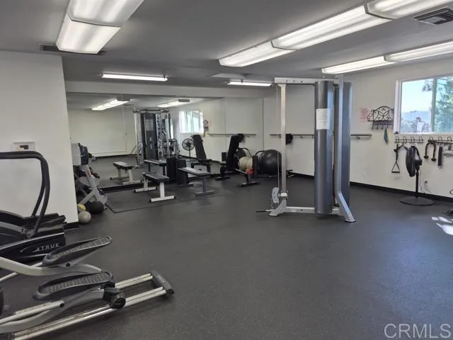 https://cdn.realtyfeed.com/cdn/127/306798740/59ca0ce8ecca487c2baf74bec43c857e.webp