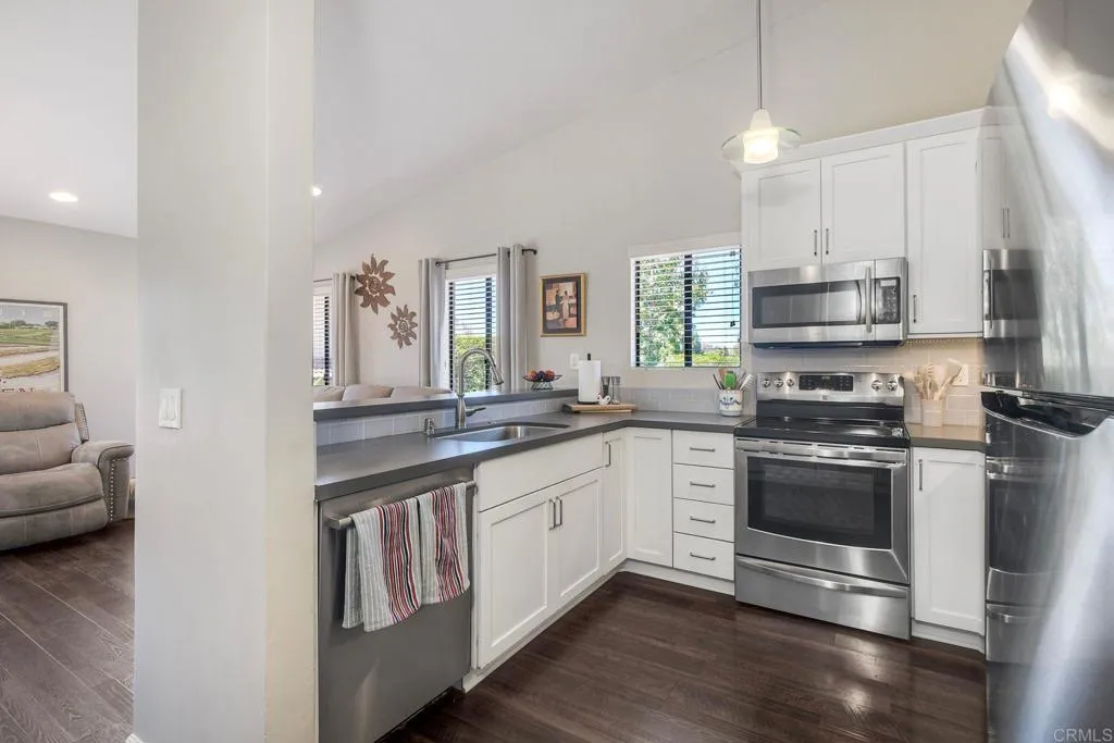 https://cdn.realtyfeed.com/cdn/127/306798740/ff1b858bf3d5462b572410bb6aa9399a.webp