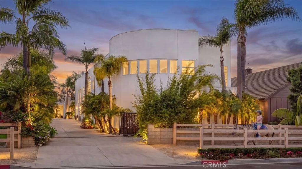 Newport Beach, CA 92660