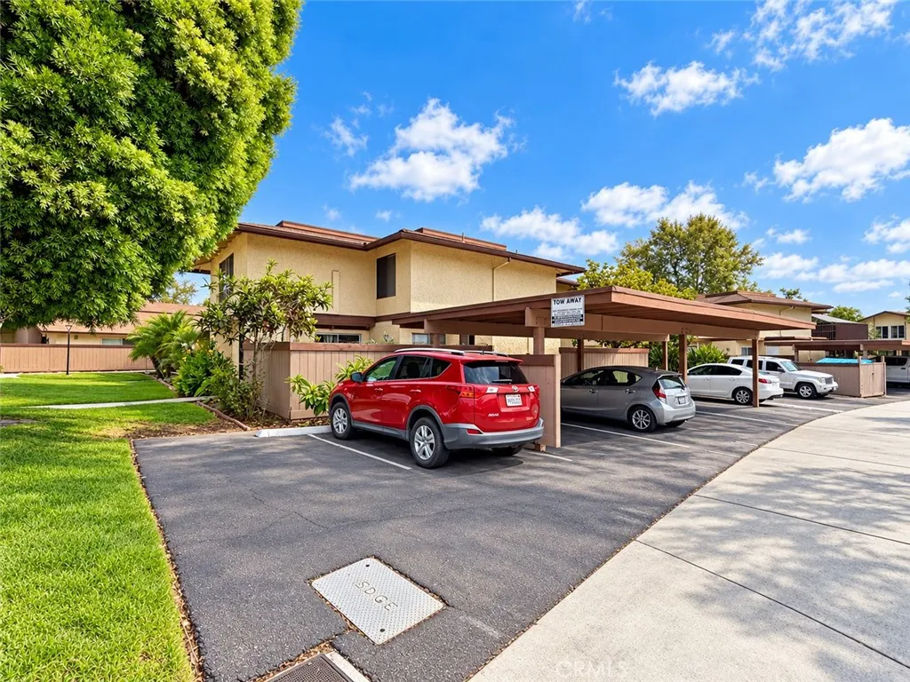 https://cdn.realtyfeed.com/cdn/127/306798827/14dc56d5df6fd66071d346031f6614a2.webp