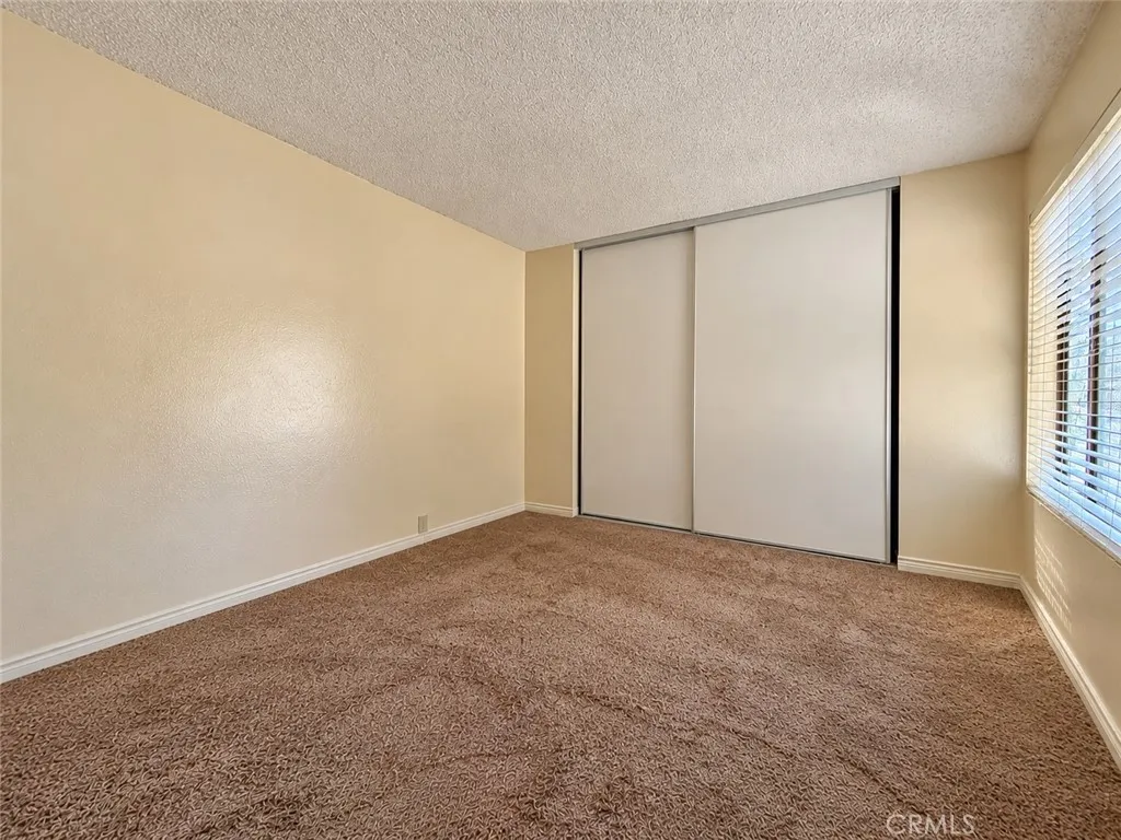 https://cdn.realtyfeed.com/cdn/127/306798827/5edba1784d80a8486fd7157a0e4fdee8.webp