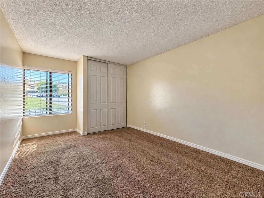 https://cdn.realtyfeed.com/cdn/127/306798827/9d7b9871f807cd749c93ebef667d1538.webp