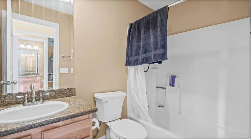 https://cdn.realtyfeed.com/cdn/127/306798905/0fab8125eda87ada11faeab76af94511.webp