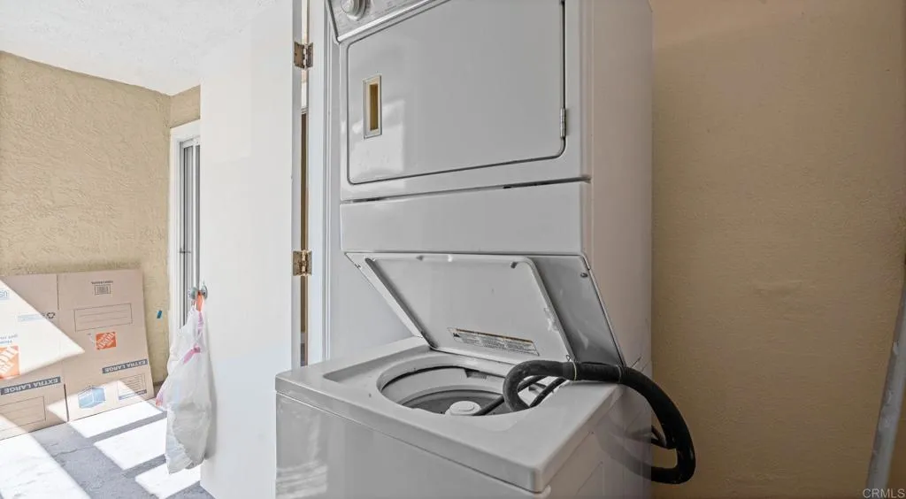 https://cdn.realtyfeed.com/cdn/127/306798905/62f649360d573d9cc124c2ccf7f98ee9.webp