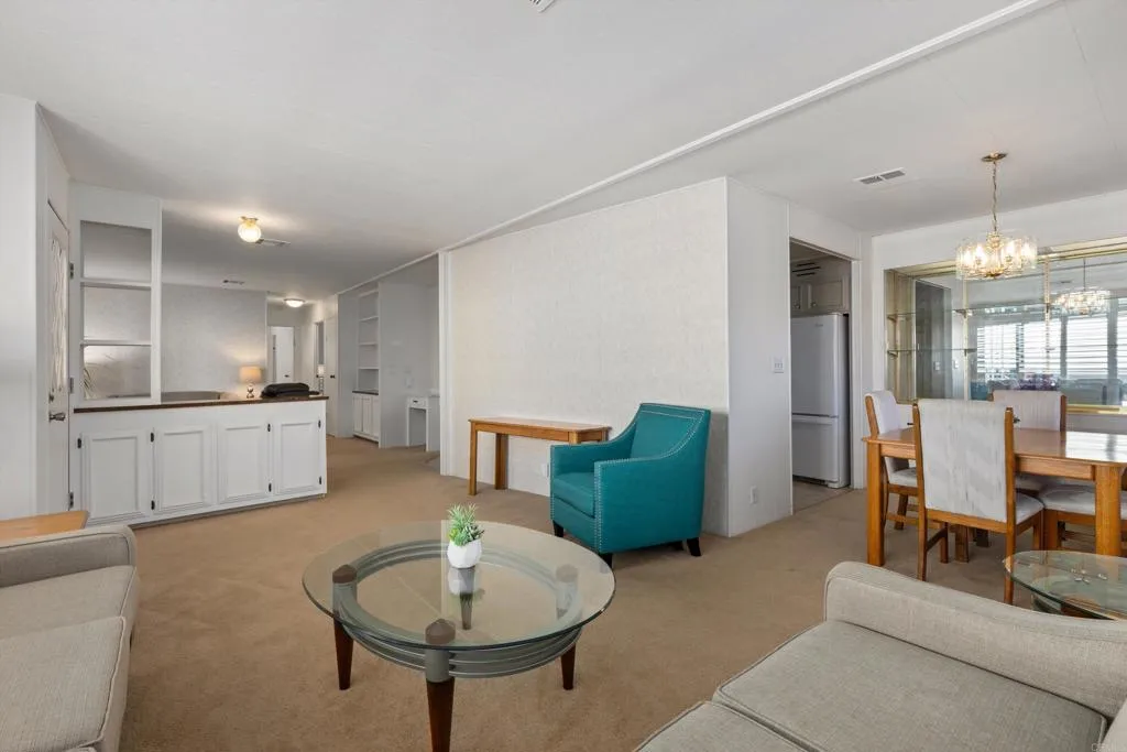https://cdn.realtyfeed.com/cdn/127/306798939/3bd4c67d4df3538619fe11c9a8136db5.webp