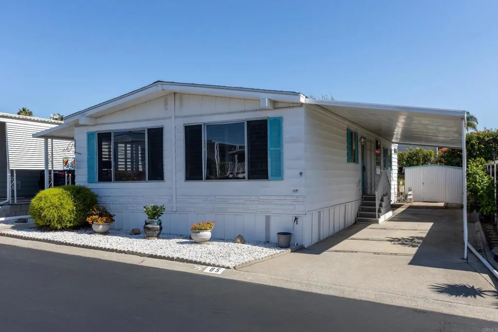 https://cdn.realtyfeed.com/cdn/127/306798939/400b601c9ab64f85bb5b54261f59c251.webp