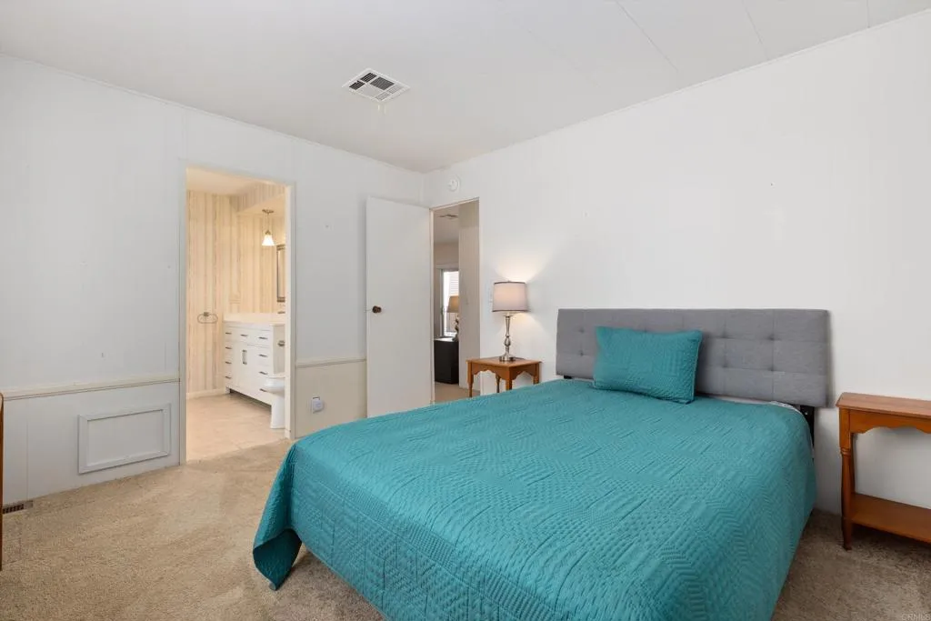 https://cdn.realtyfeed.com/cdn/127/306798939/51999f014ad03b8c4b07cea200fc51f2.webp