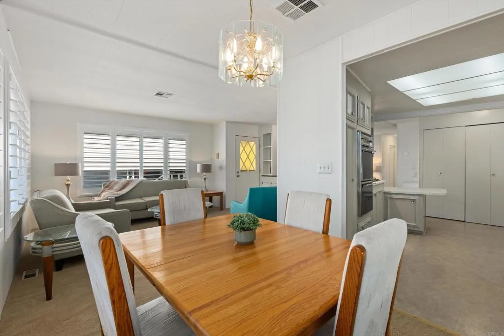 https://cdn.realtyfeed.com/cdn/127/306798939/78a41dc0afb12ad554ff19c5b38e8700.webp