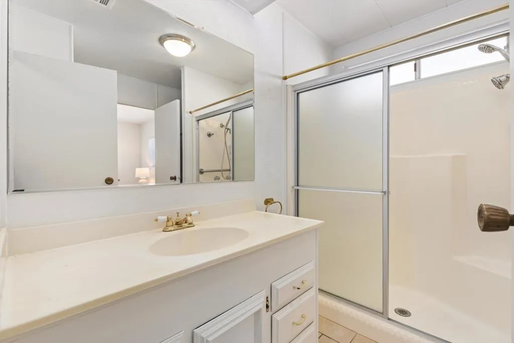 https://cdn.realtyfeed.com/cdn/127/306798939/d9ec7c9a7505d3cb861cab5676cbe93b.webp