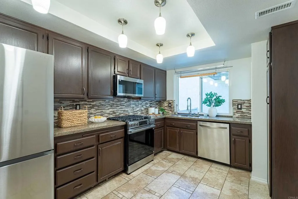 Photo #11: PTP2606394 Listing: Photo #11